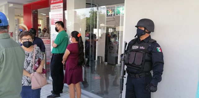 POLICÍA ESTATAL DESPLIEGA OPERATIVO “AGUINALDO SEGURO” EN LA HUASTECA POTOSINA.