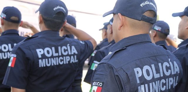 LA MEJOR POLICÍA Y LA CIUDAD MÁS SEGURA PERSIGUE ENRIQUE GALINDO